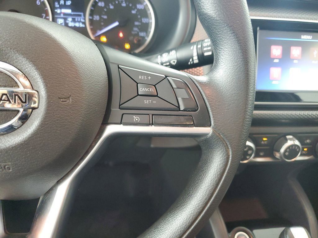 2020 Nissan Kicks S photo 20