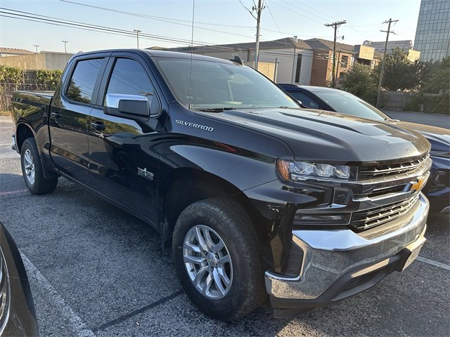 2019 Chevrolet Silverado 1500 LT photo 2