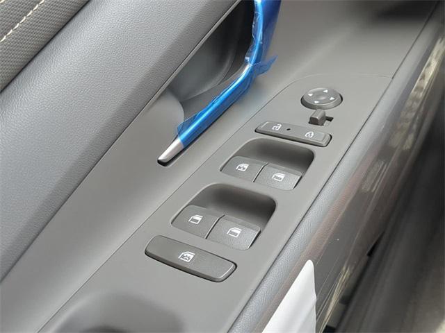 2025 Hyundai Elantra SEL Sport photo 20