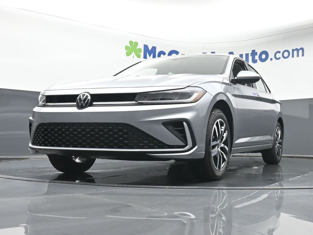 2025 Volkswagen Jetta 1.5T SE photo 3