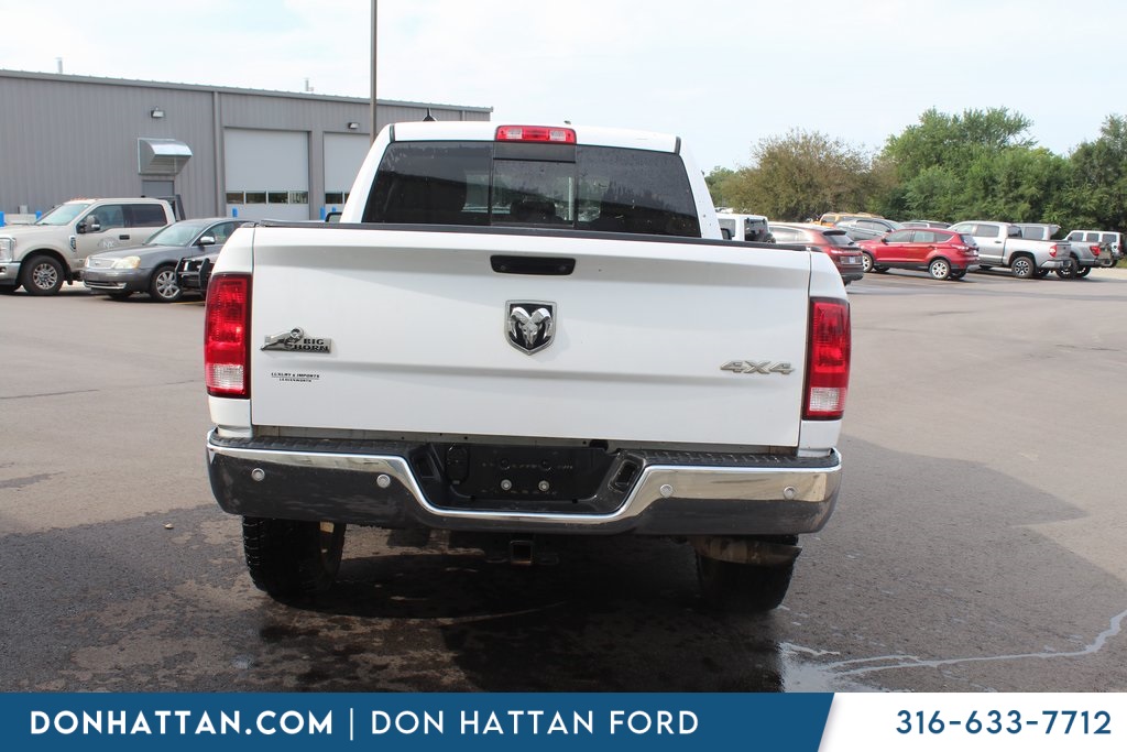 2016 Ram 1500 SLT photo 6
