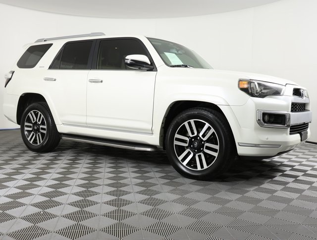 2018 Toyota 4Runner Limited photo 3