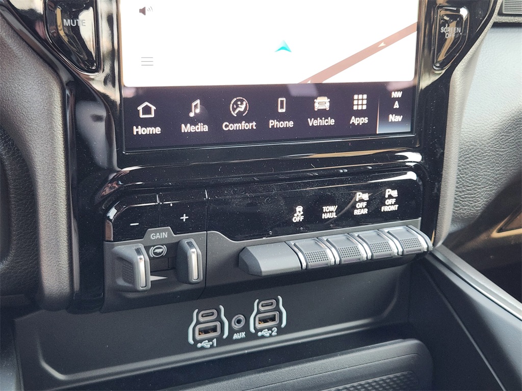 2026 Ram 2500 Big Horn photo 13