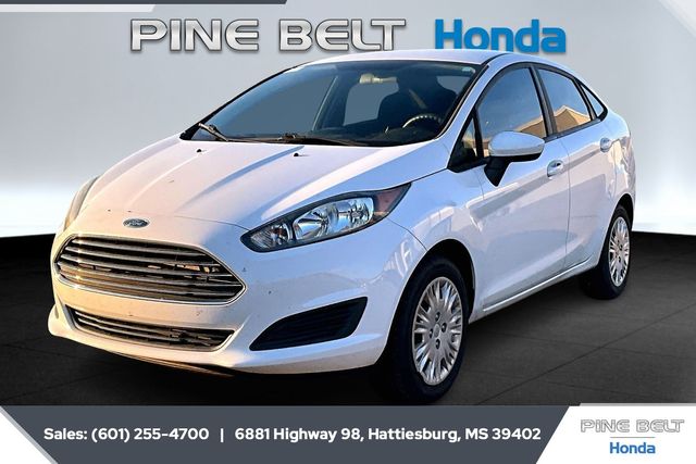 2018 Ford Fiesta S's photo