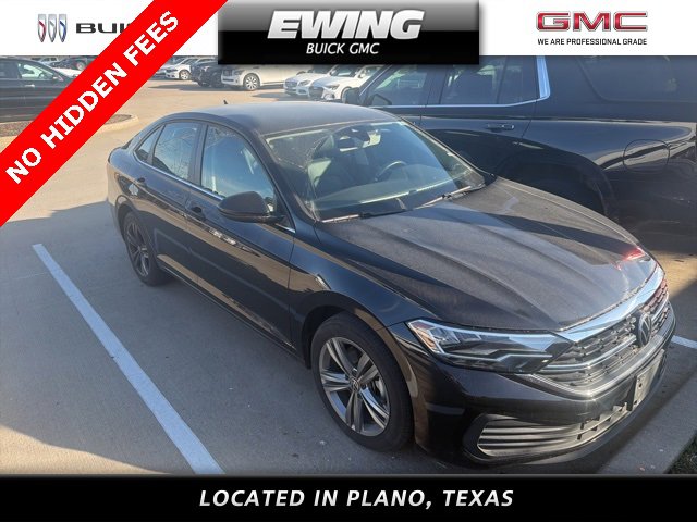 2024 Volkswagen Jetta SE's photo