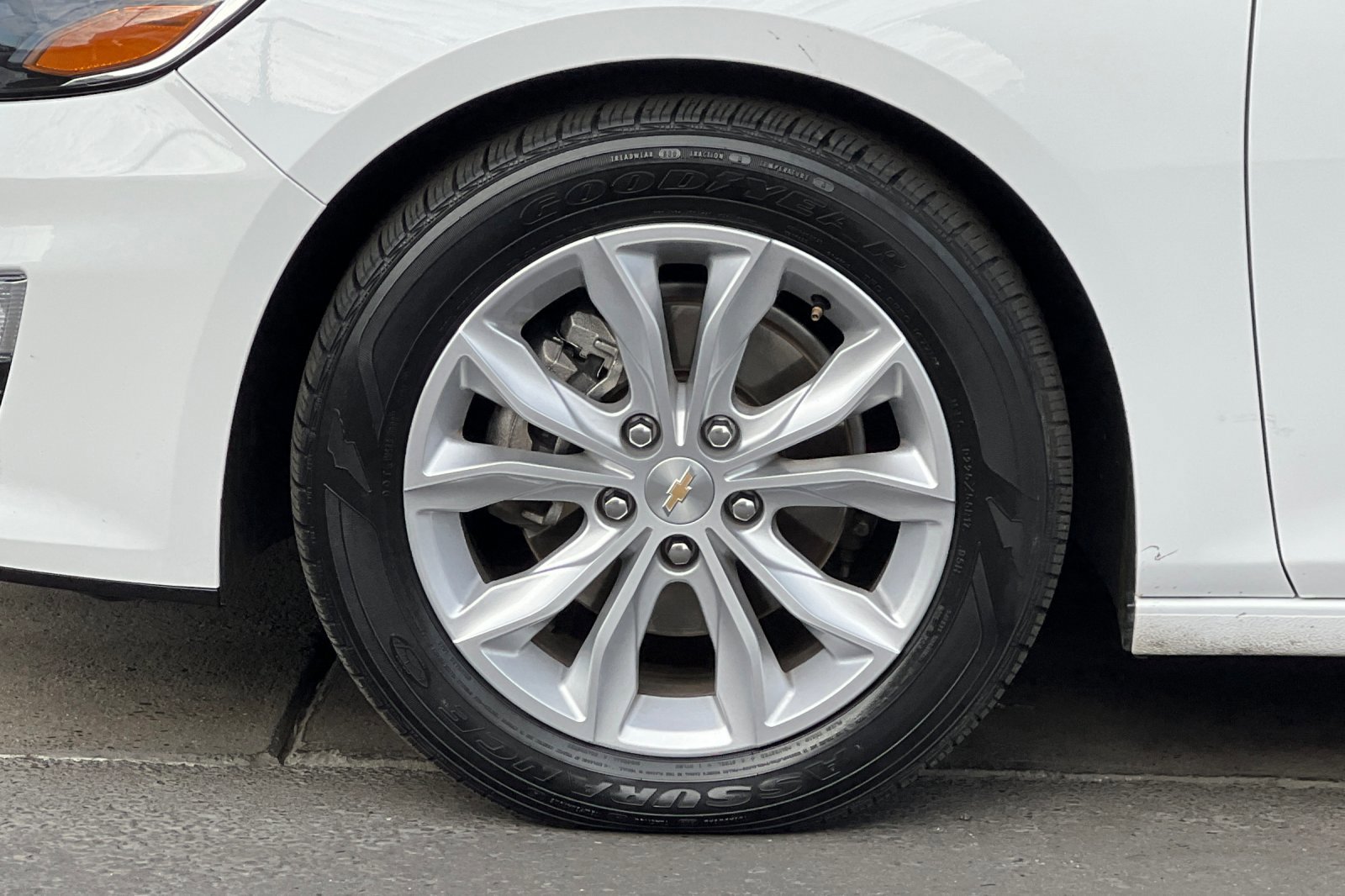 2023 Chevrolet Malibu 1LT photo 24