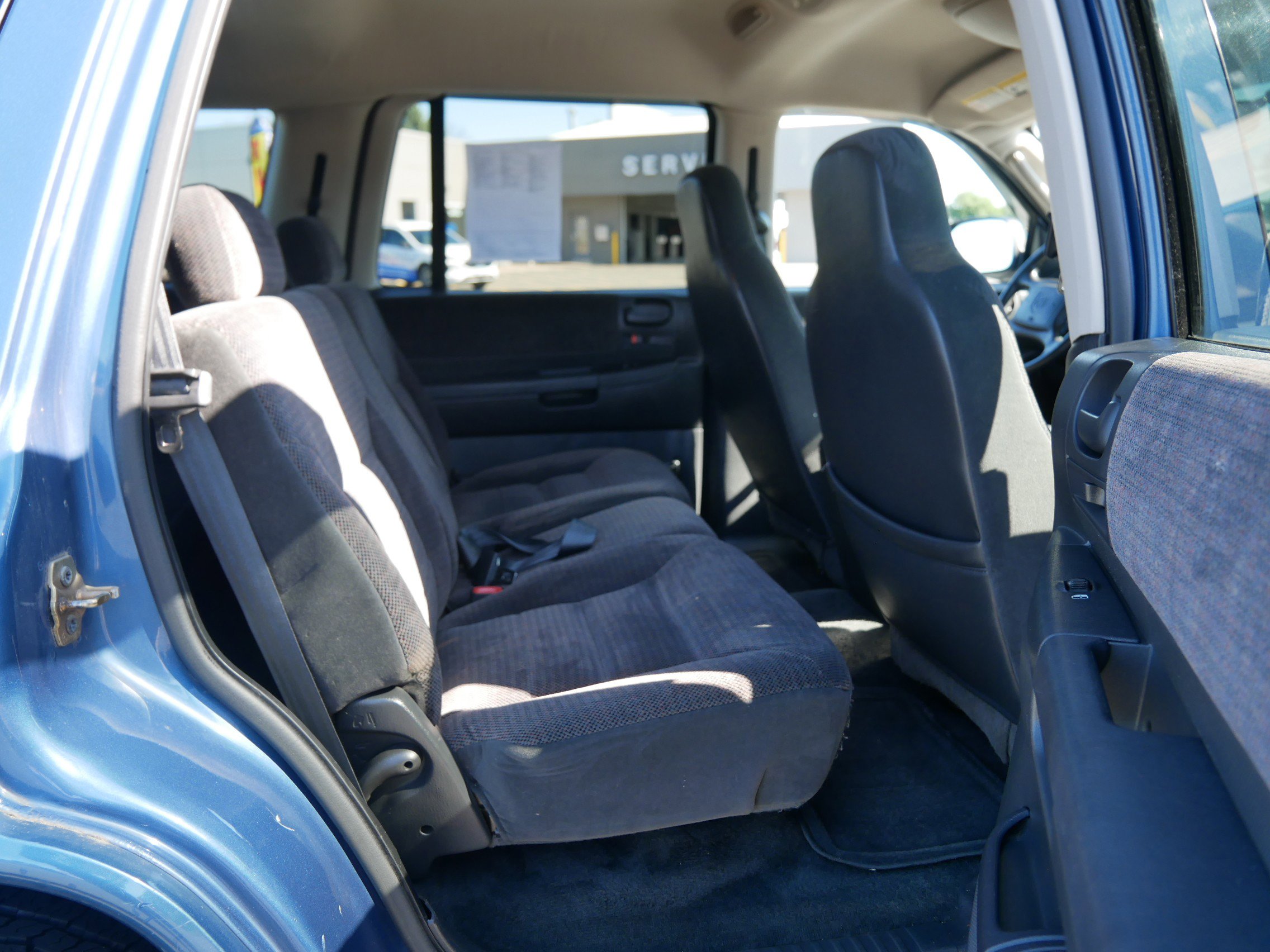 2002 Dodge Durango SLT photo 13