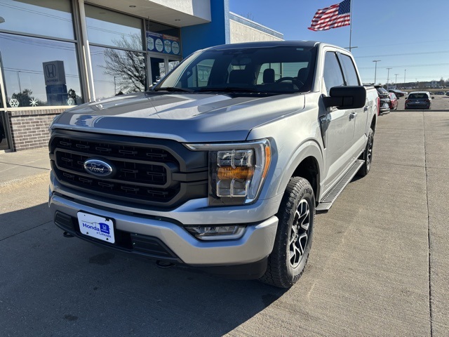 2023 Ford F-150 XLT's photo