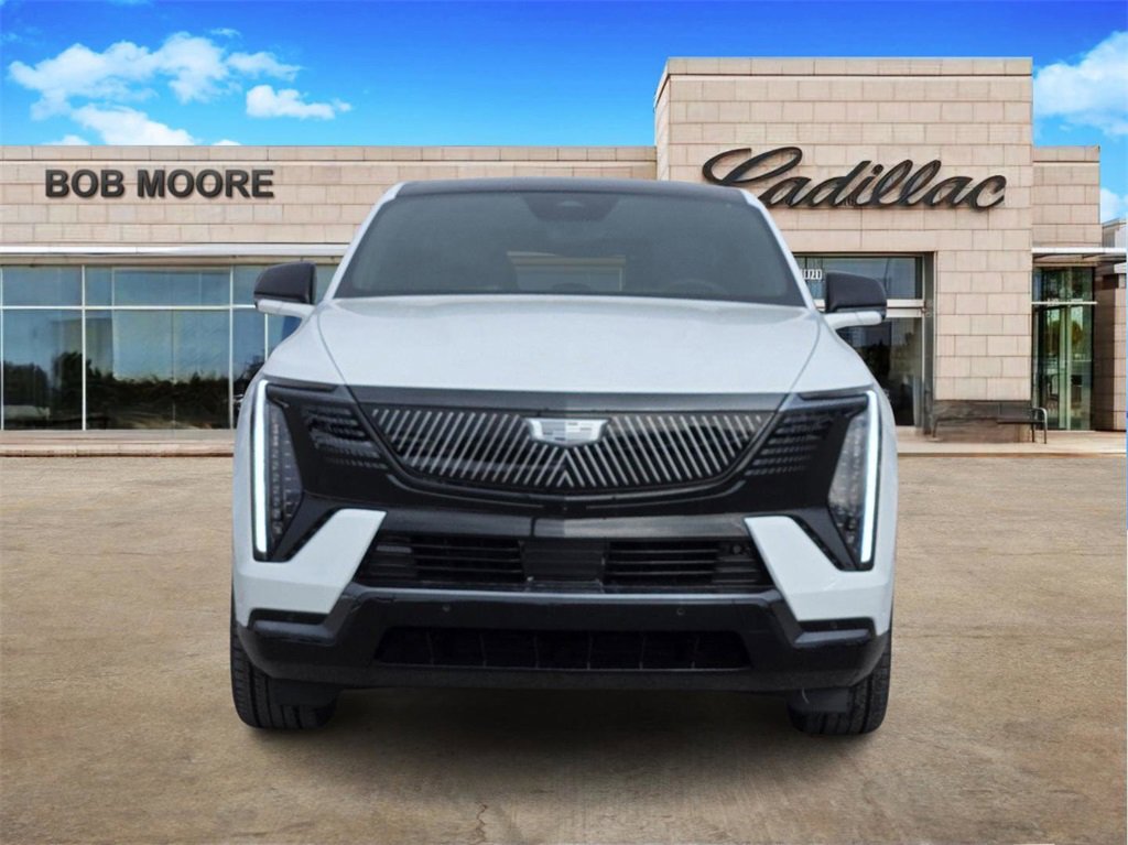 2025 Cadillac Escalade IQ Sport photo 2