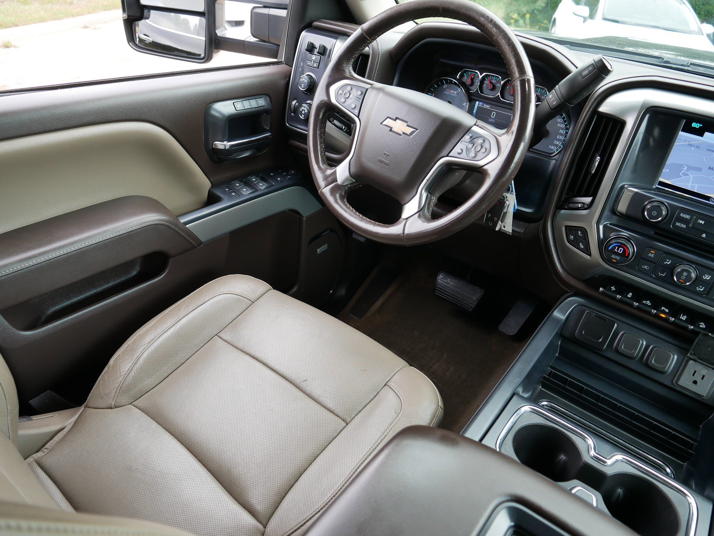 2018 Chevrolet Silverado 2500HD LTZ photo 9