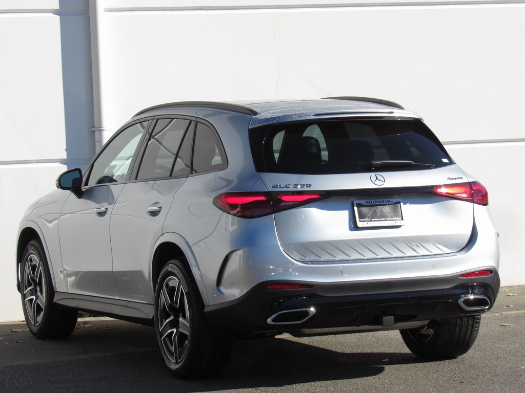 2026 Mercedes Benz GLC 300 4MATIC photo 4