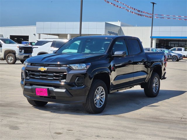 2026 Chevrolet Colorado LT photo 2
