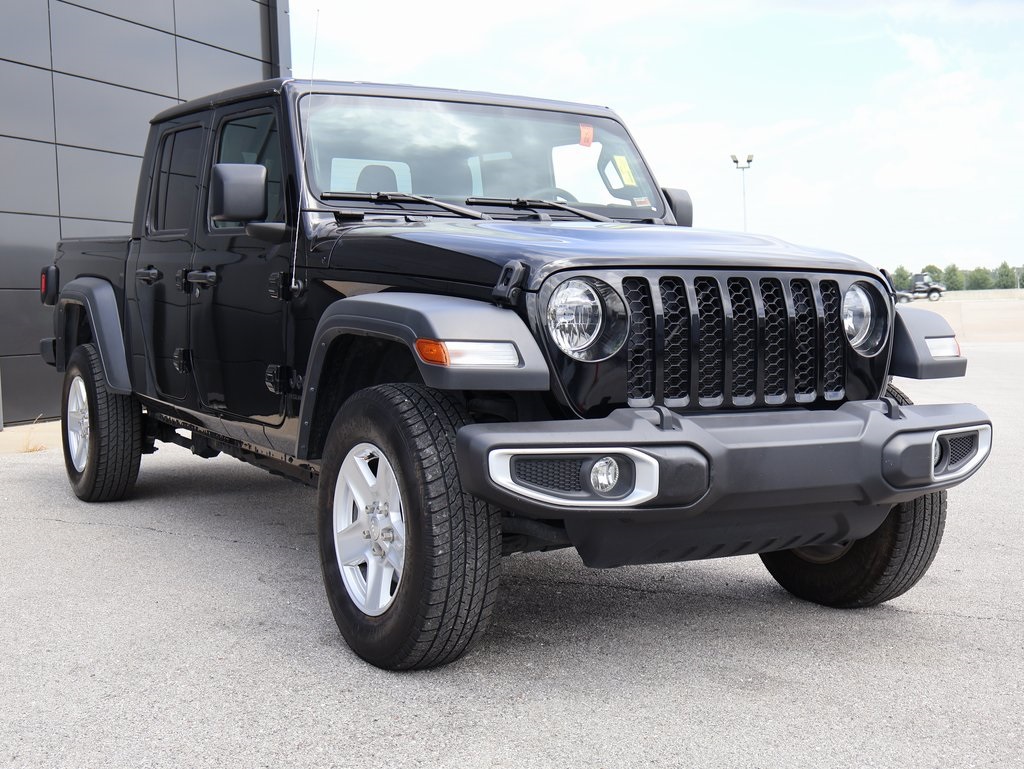 2023 Jeep Gladiator Sport photo 5
