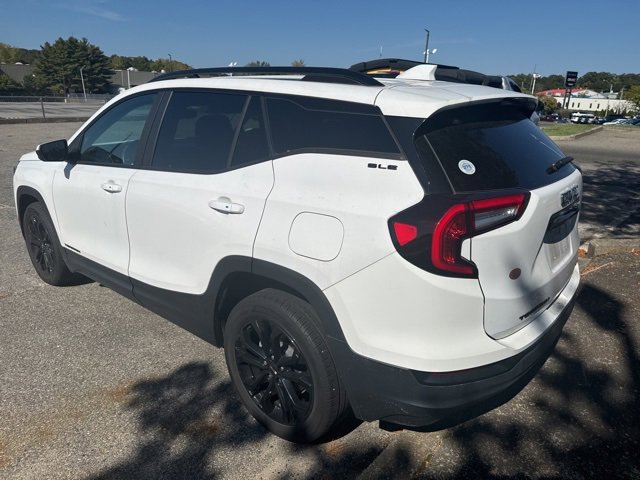 2022 Gmc Terrain SLE photo 2