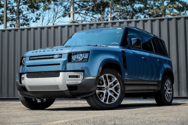 Defender 110 | Land Rover Schaumburg