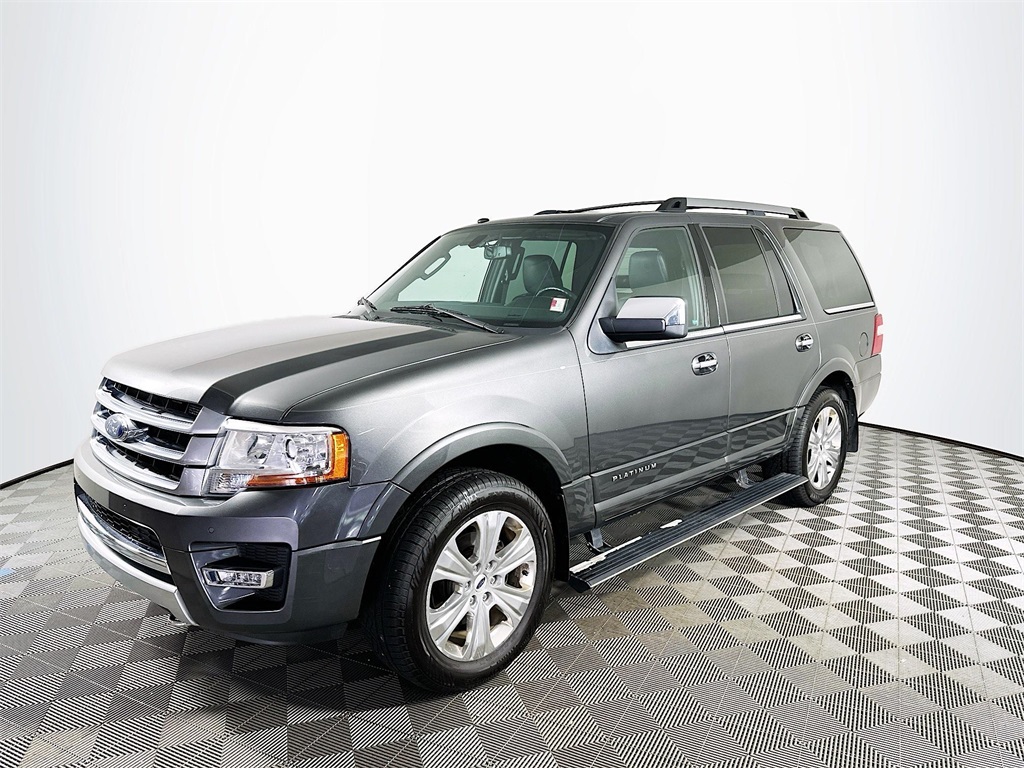 Used 2016 Magnetic Ford Platinum image 1