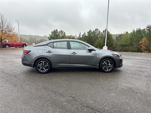 2025 Nissan Sentra SV photo 3