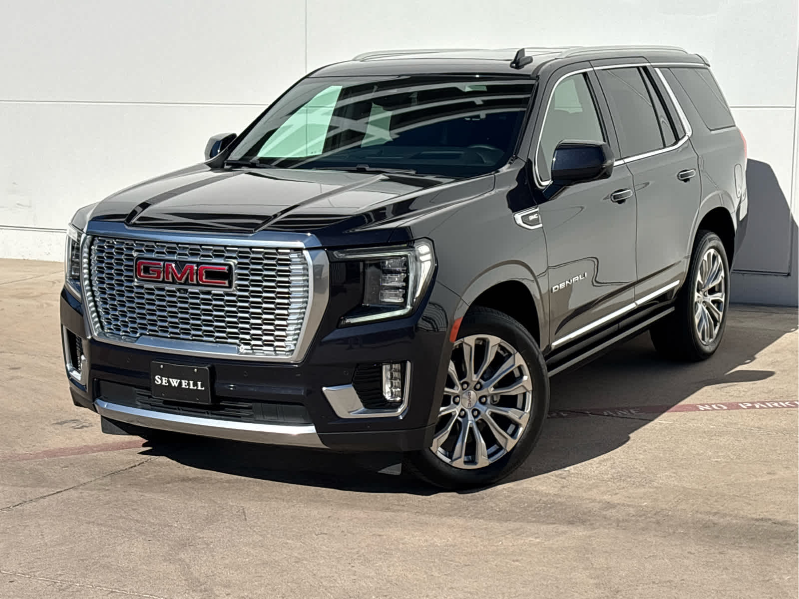 2023 GMC Yukon Denali's photo