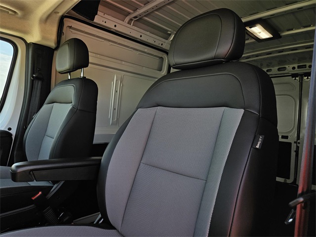 2025 Ram ProMaster 2500 photo 10