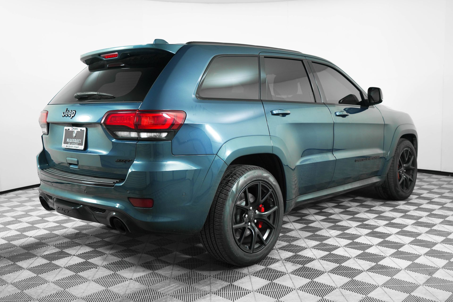 2021 Jeep Grand Cherokee SRT8 photo 3