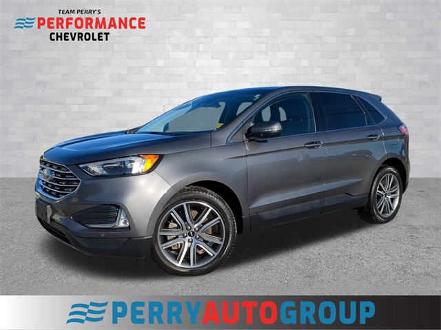 2023 Ford Edge Titanium's photo