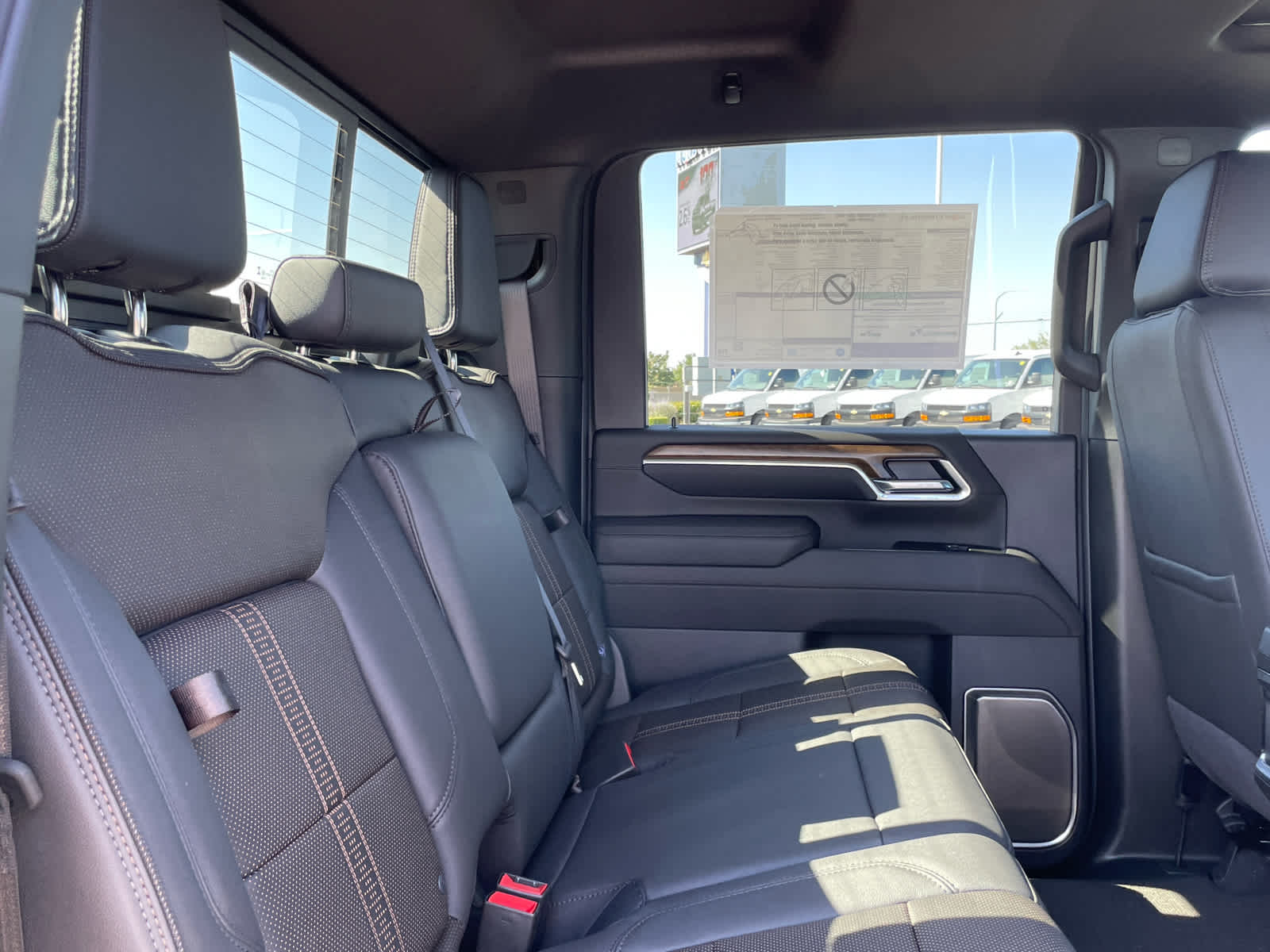 2026 Chevrolet Silverado 3500HD High Country photo 39