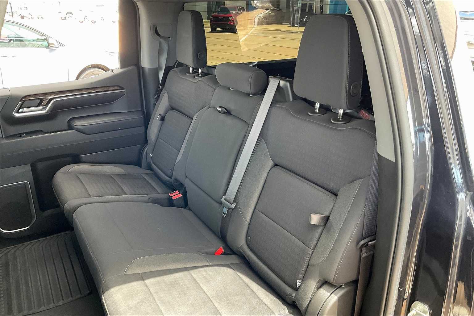 2023 Gmc Sierra 1500 Elevation photo 18