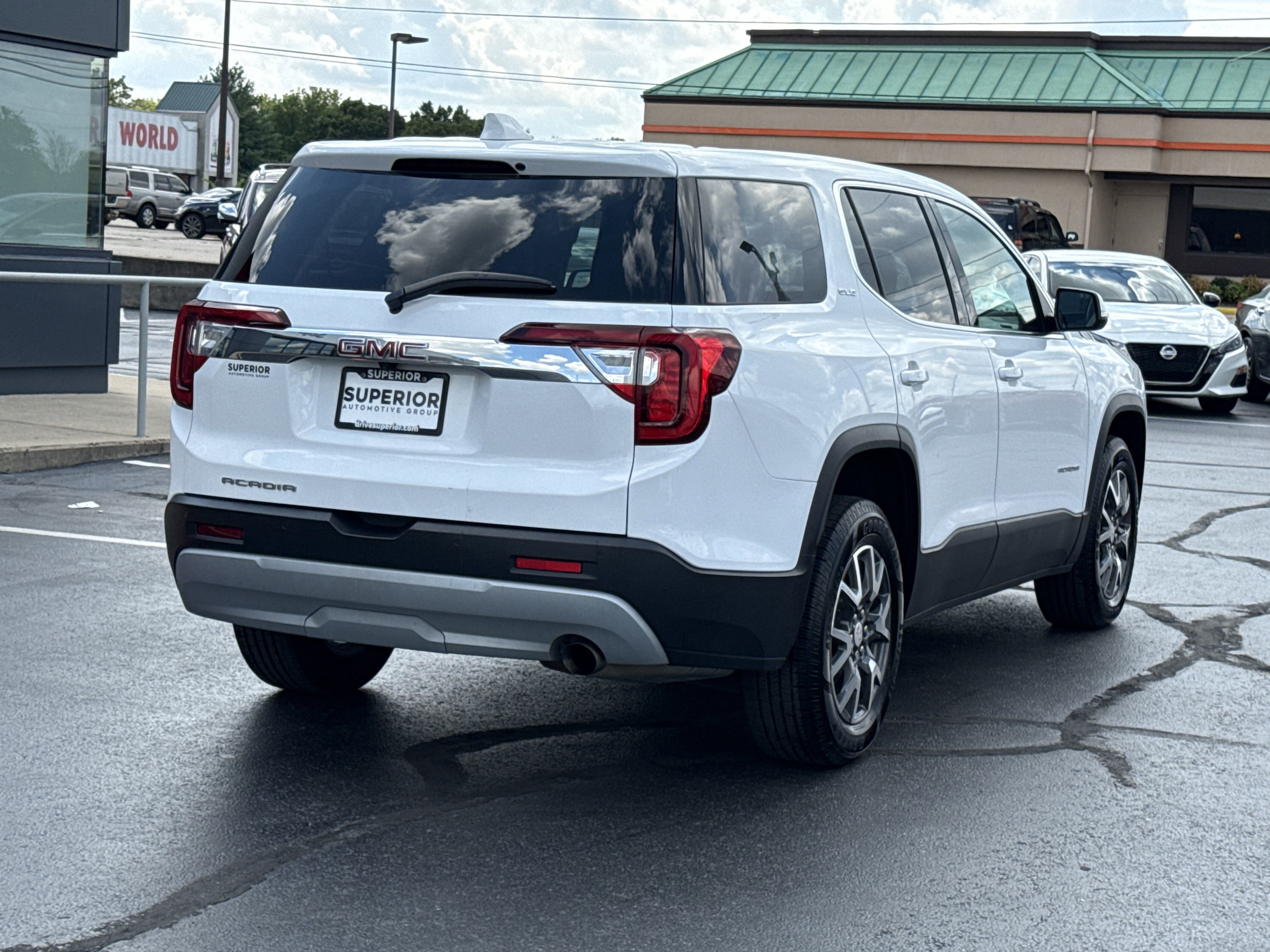 2020 Gmc Acadia SLE photo 2