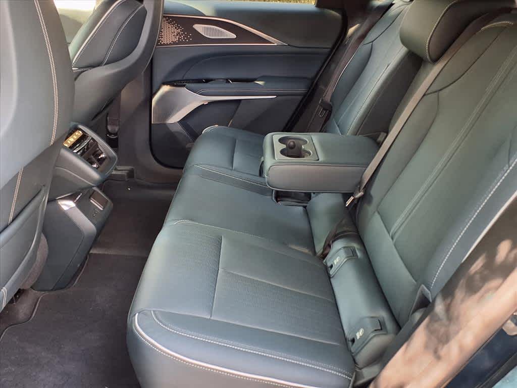 2024 Cadillac Lyriq Luxury photo 20