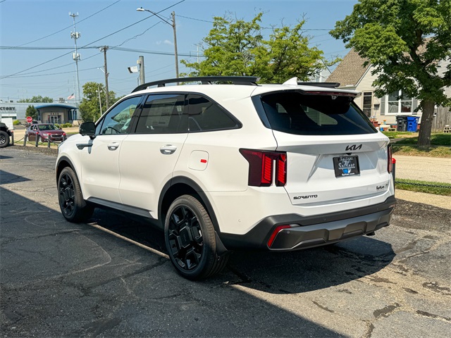 2025 Kia Sorento X-Line SX Prestige photo 6