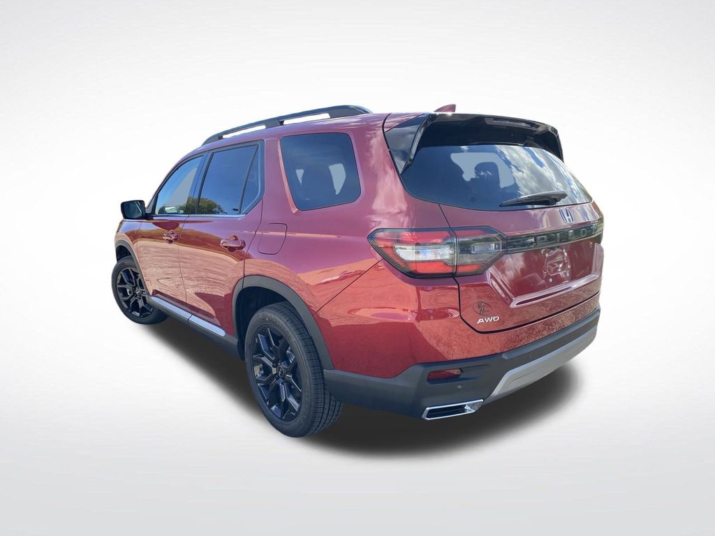 2025 Honda Pilot Touring photo 2