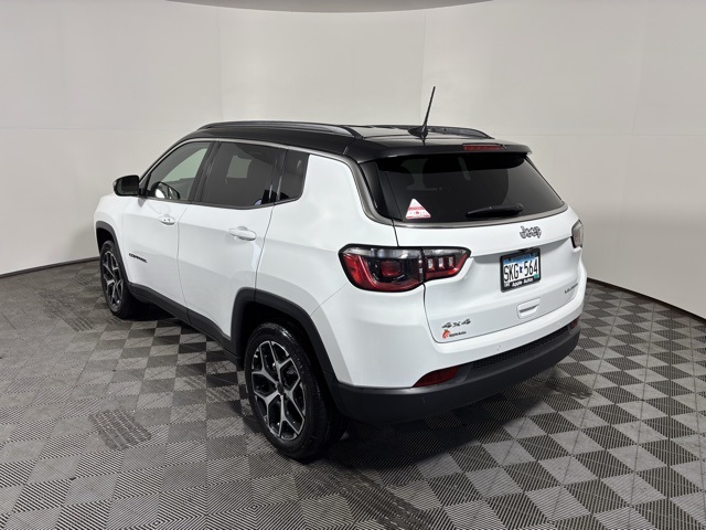 2025 Jeep Compass Limited photo 2