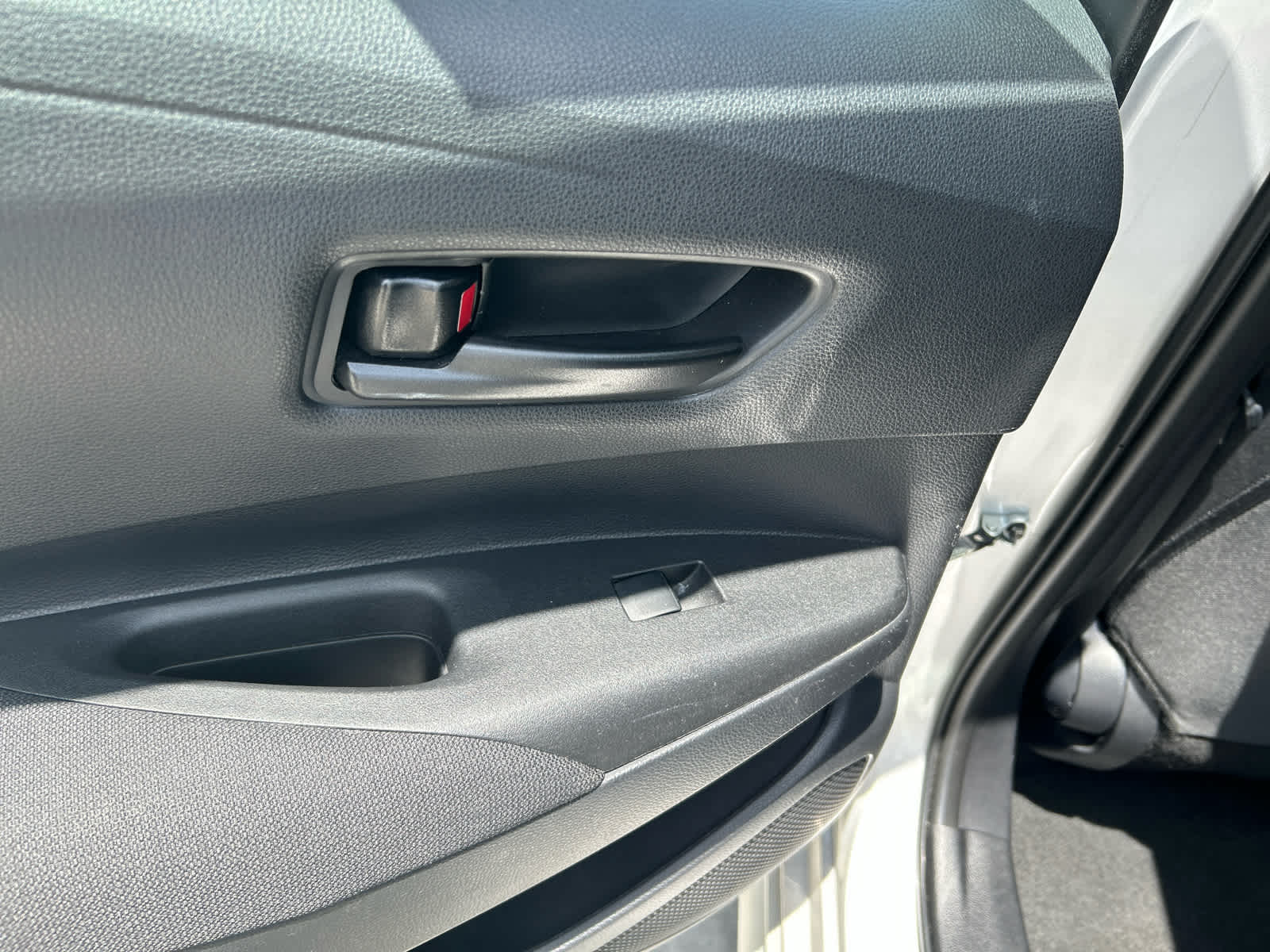 2023 Toyota Corolla LE photo 14