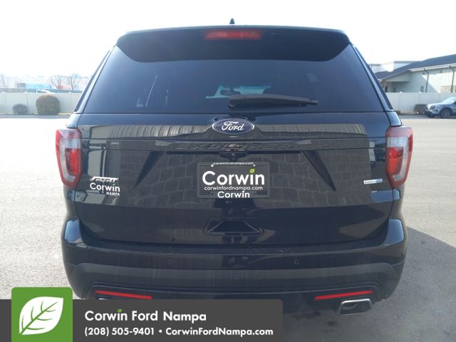 2017 Ford Explorer Sport photo 3