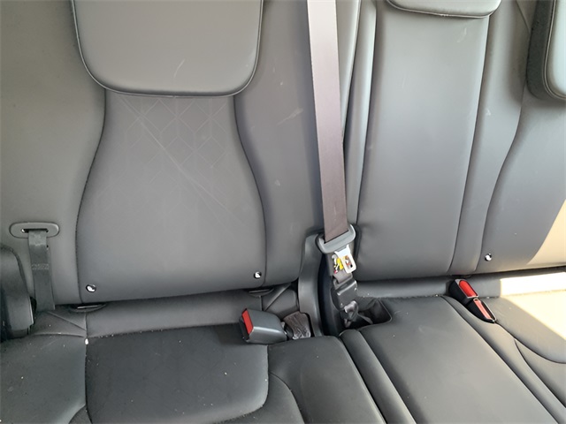 2024 Kia Carnival LX photo 37