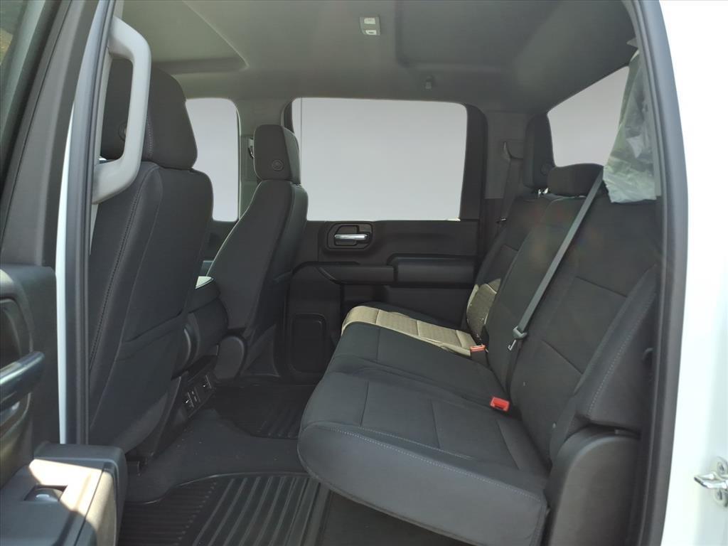 2026 Chevrolet Silverado 2500HD Custom photo 10