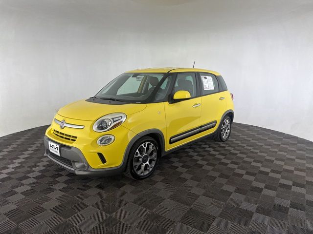 2014 Fiat 500L Trekking photo 2