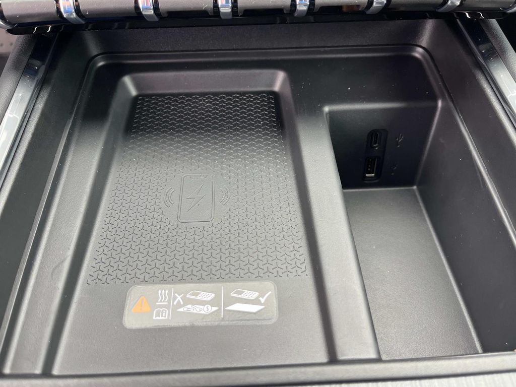 2026 Gmc Acadia Elevation photo 24