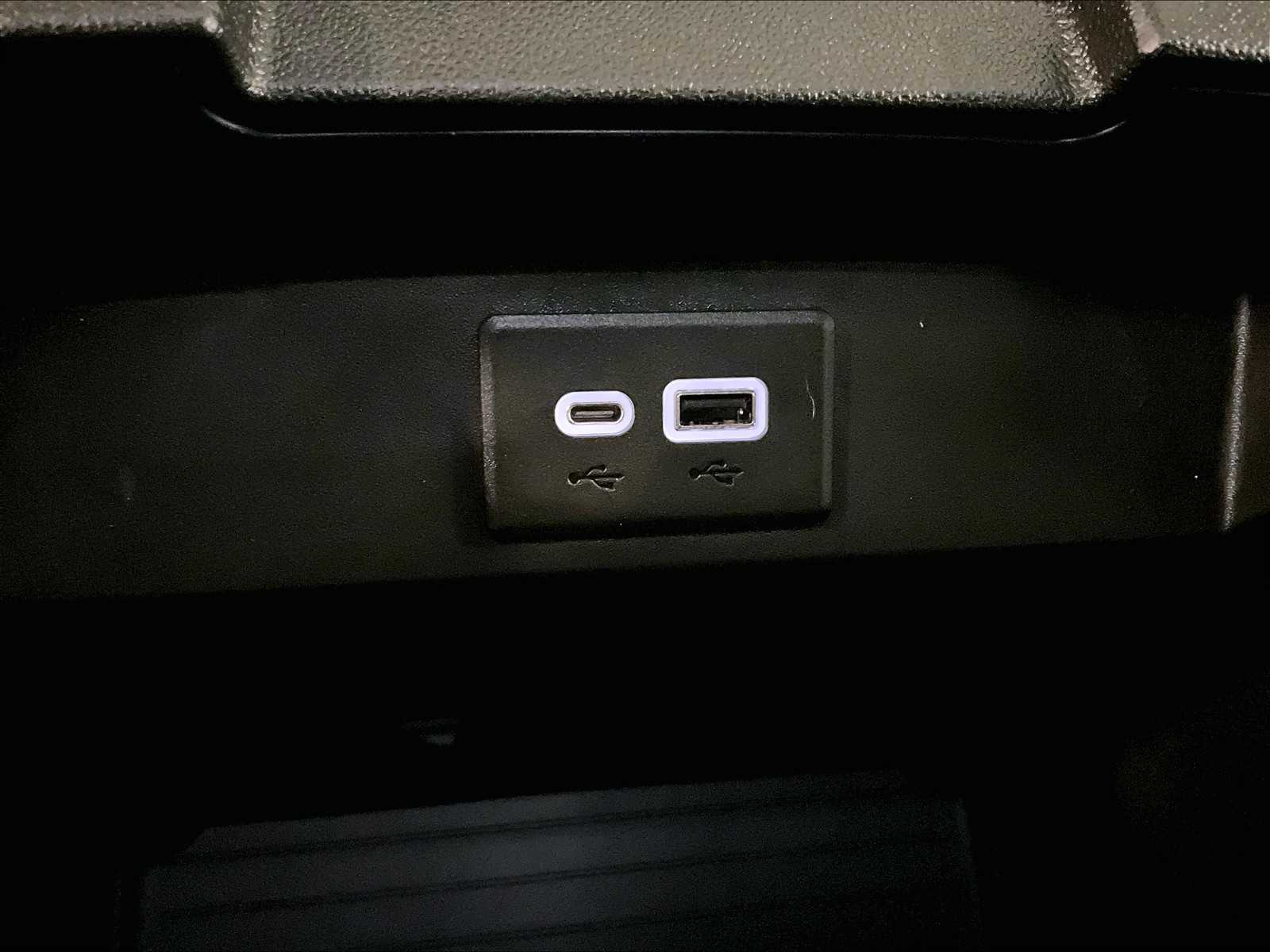 2022 Chevrolet Tahoe LT photo 28