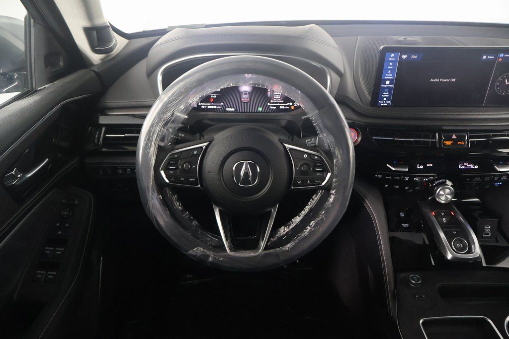 2026 Acura MDX SH-AWD Advance photo 3