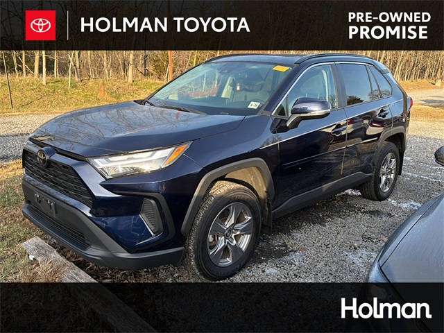 2024 Toyota RAV4 XLE's photo