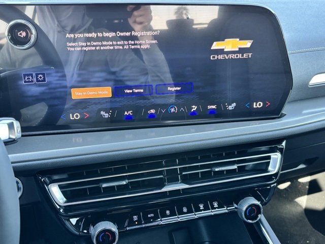 2026 Chevrolet Traverse photo 8