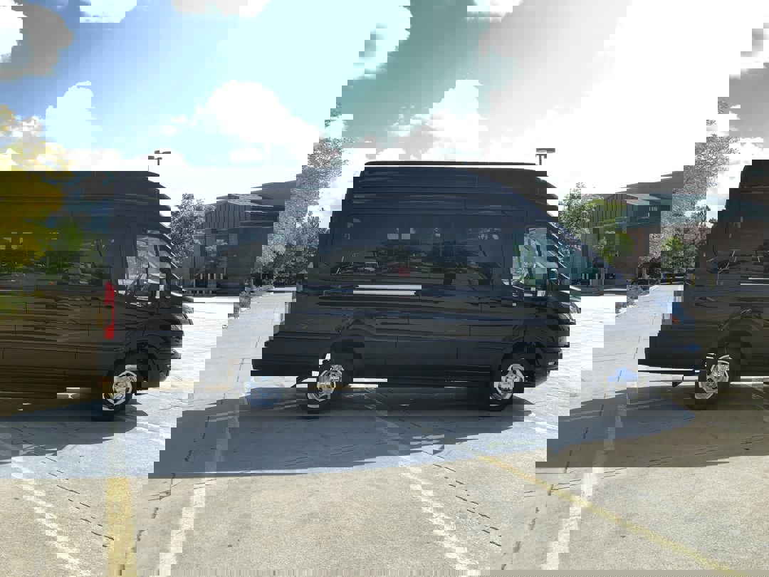 2025 Ford Transit Passenger XLT photo 9