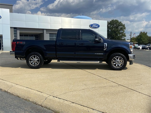2022 Ford F-250 Lariat photo 2