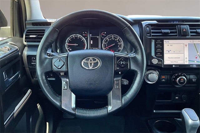 2023 Toyota 4Runner TRD Off-Road Premium photo 4