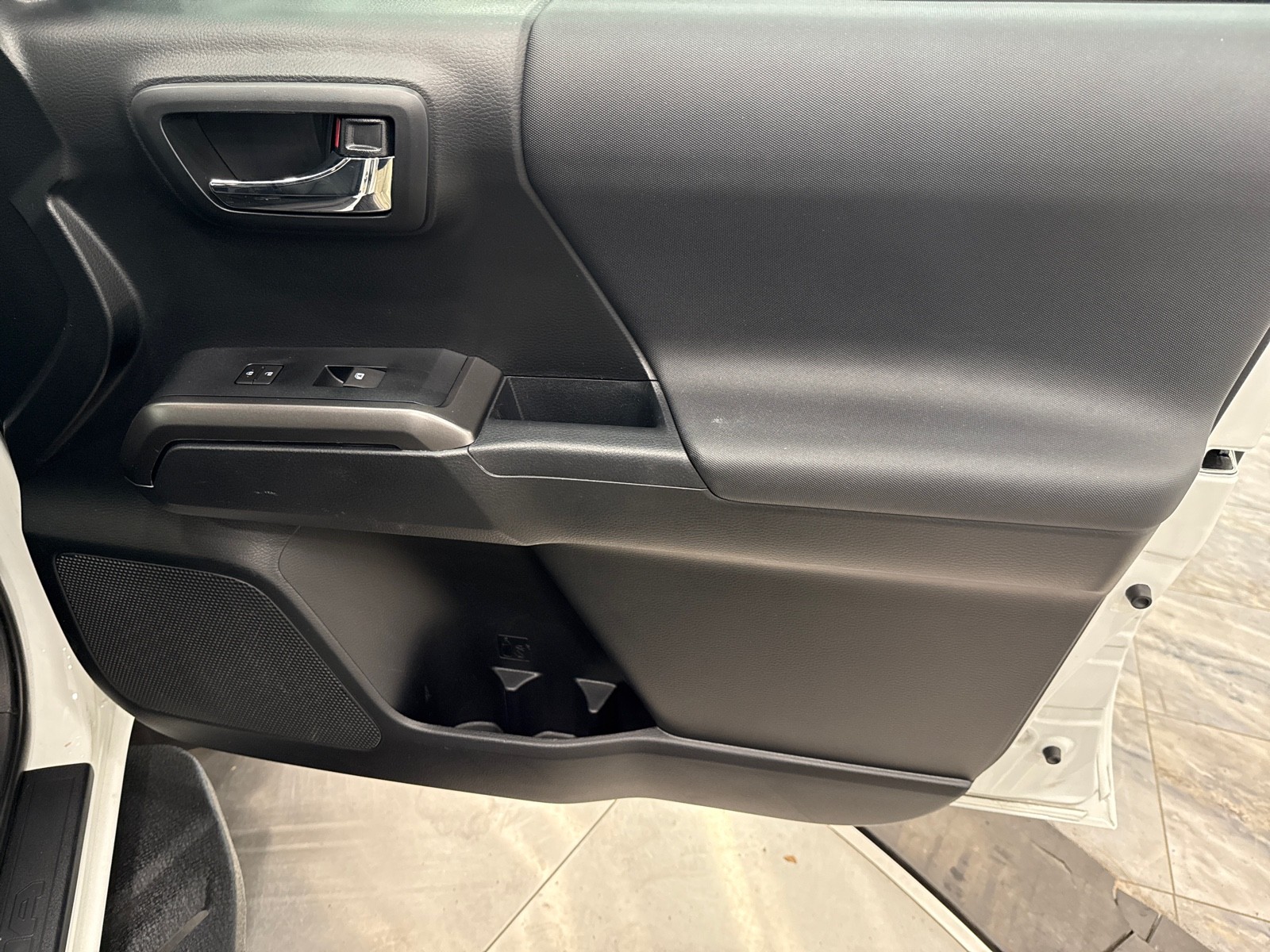 2019 Toyota Tacoma TRD Pro 4x4 V6 photo 38