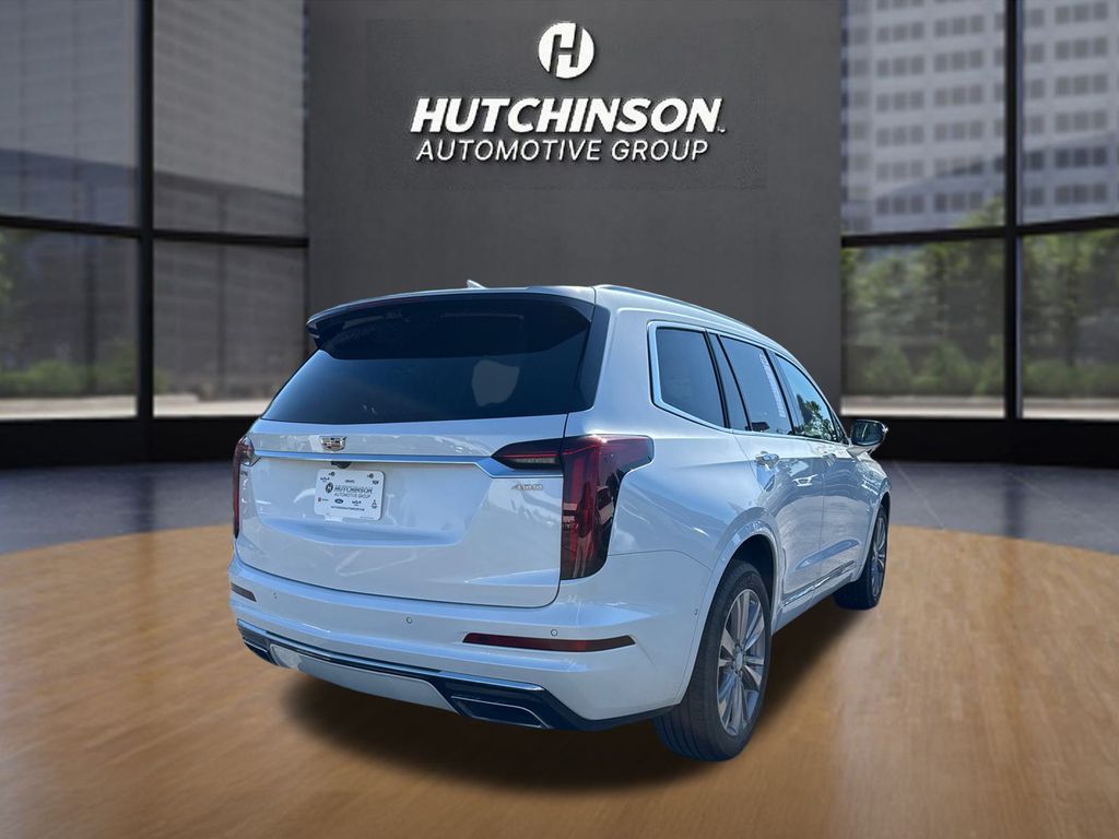 2023 Cadillac XT6 Premium Luxury photo 3