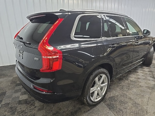 2023 Volvo XC90 B5 Core photo 8