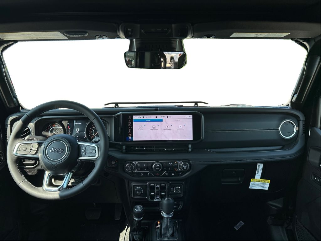 2025 Jeep Wrangler Sahara photo 28