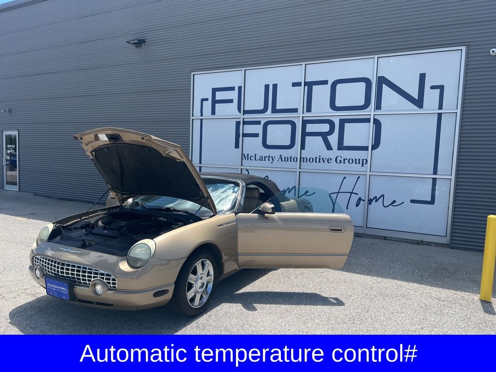 2005 Ford Thunderbird Base photo 4